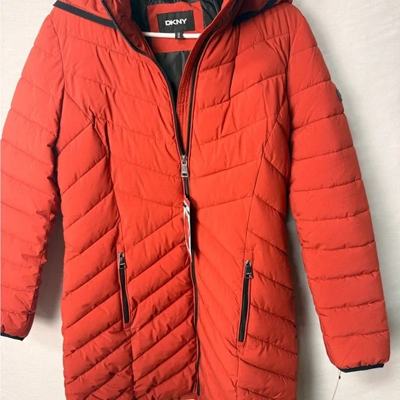 DKNY Women Vibrant Red Puffer Jacket - Picture 1 of 6